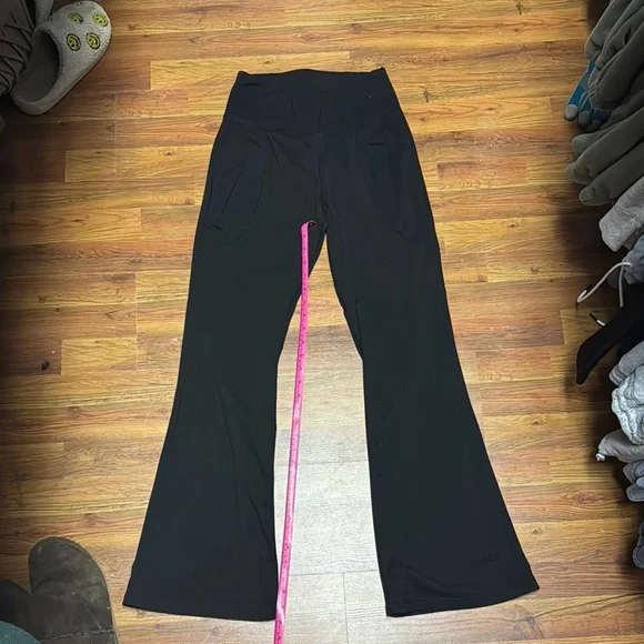 Stylish Black Flared Pants (yoga pants) - Picture 1 of 7